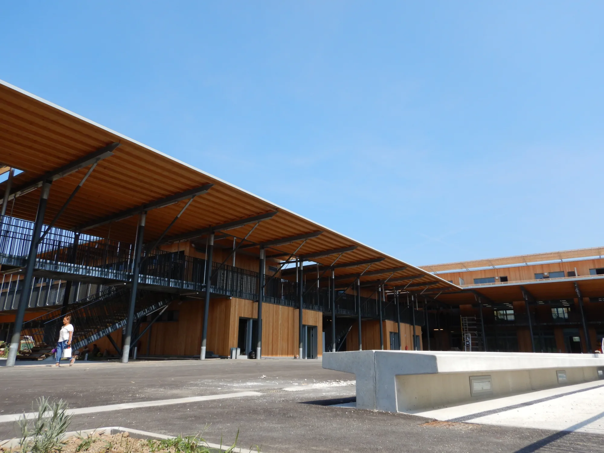 Groupe SPADA - Bâtiment, Environnement, Promotion et Aménagement sur la Côte d'Azur • Collège 600 Pégomas