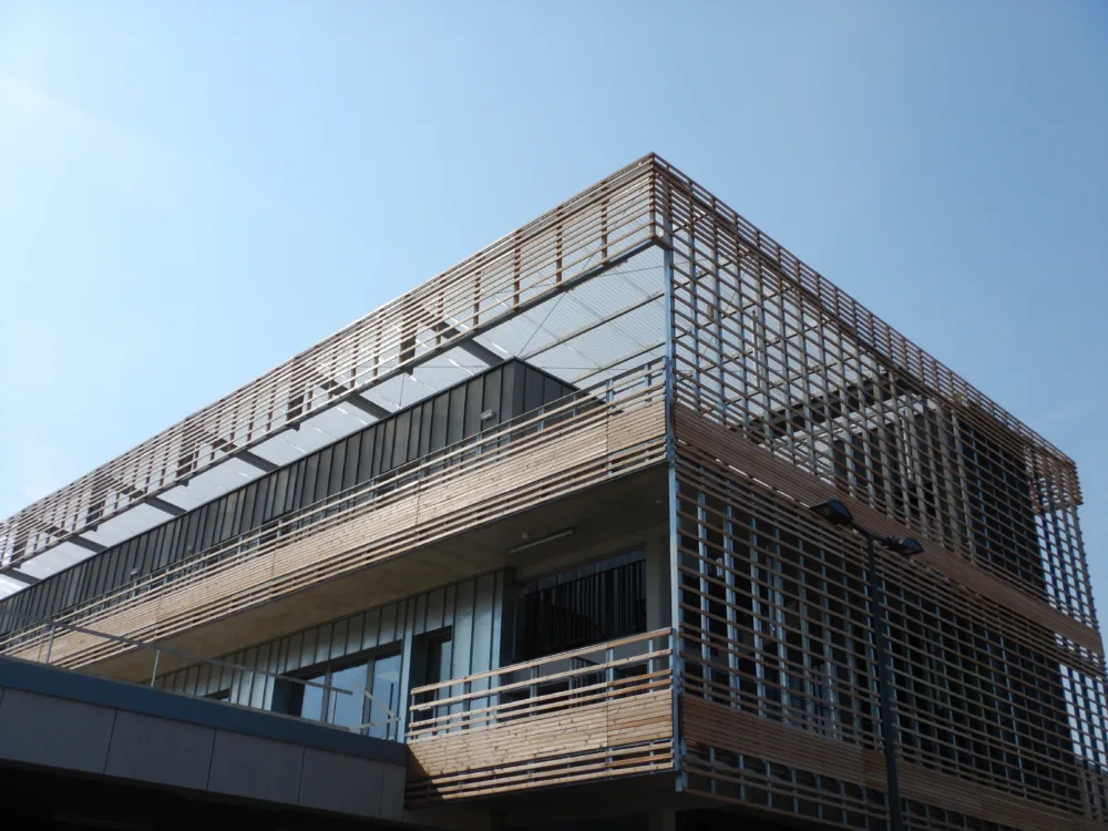 Groupe SPADA - Bâtiment, Environnement, Promotion et Aménagement sur la Côte d'Azur • Collège 600 Pégomas